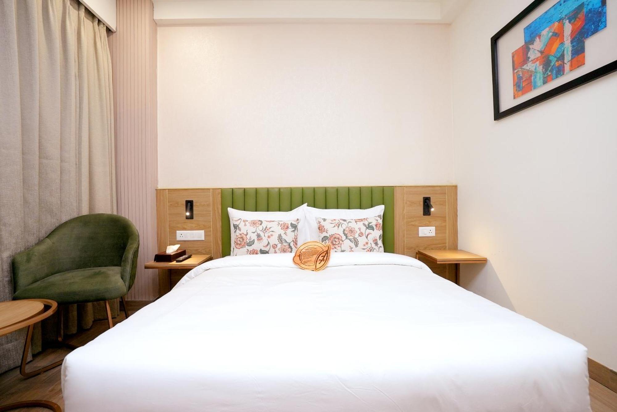Hotel Limon & Banquet Sector 29, 古尔冈 外观 照片
