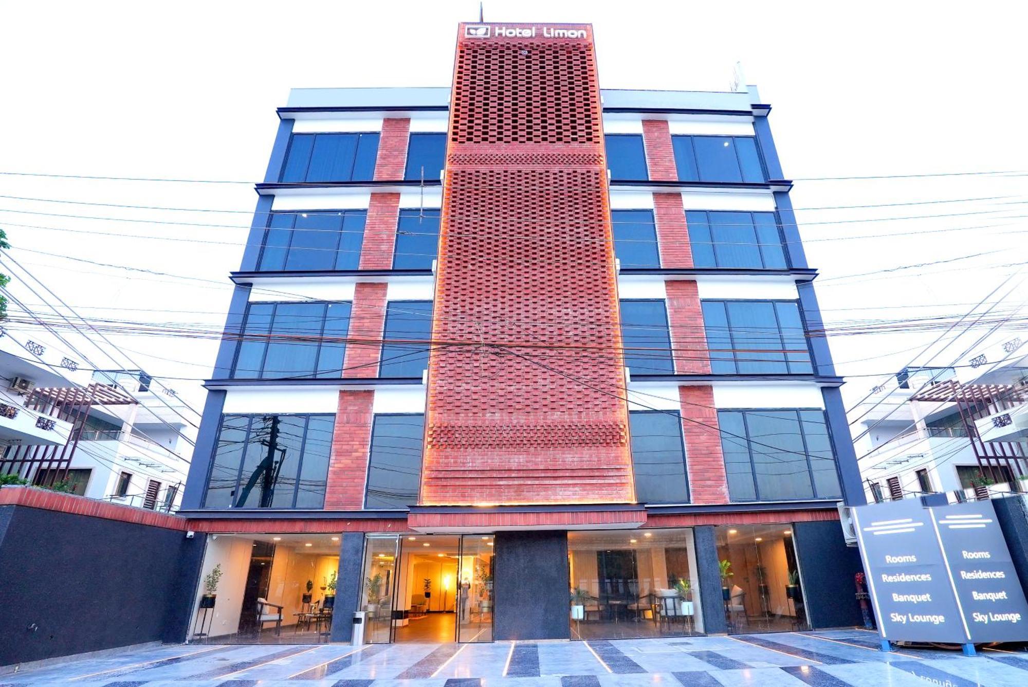 Hotel Limon & Banquet Sector 29, 古尔冈 外观 照片