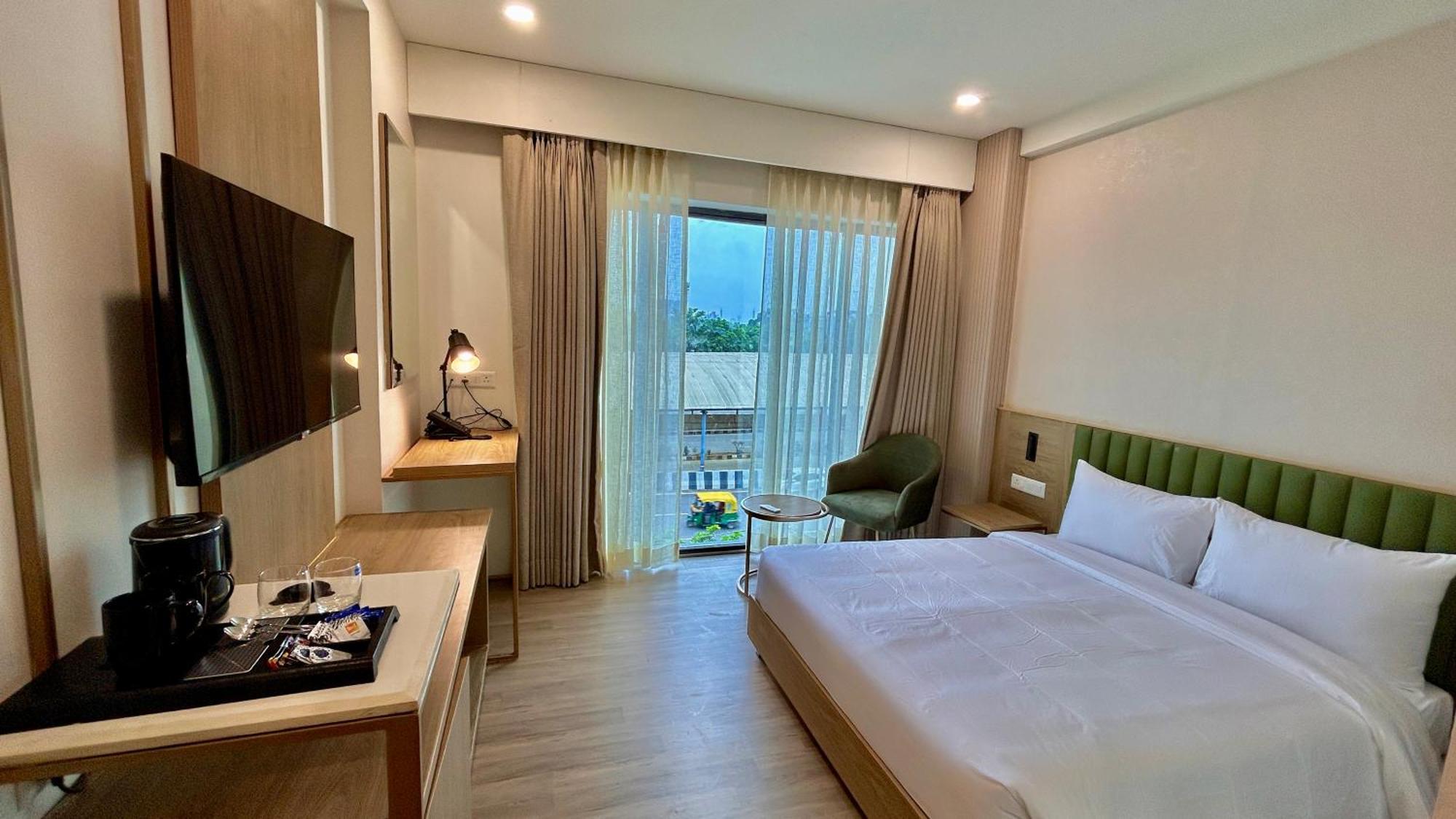 Hotel Limon & Banquet Sector 29, 古尔冈 外观 照片